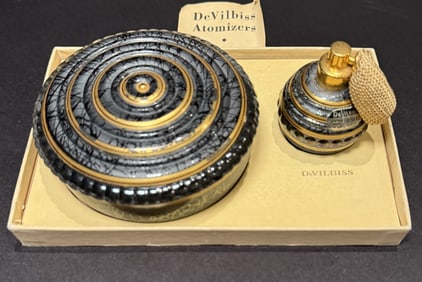 DeVilbiss Atomizer And Powder Box