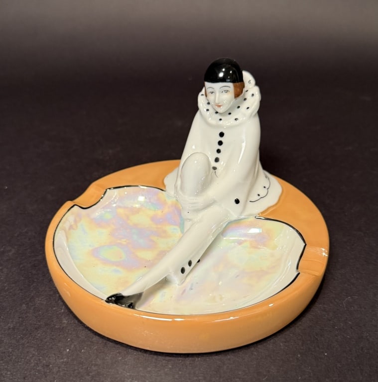 Noritake Art Deco Pierrot Ashtray: Luster 6" x 4.24". The Estate of the late Judy Boyd, New Jersey.STERLING ASSOCIATES STRIVES TO PROVIDE ACCURATE, OBJECTIVE, & FAIR INFORMATION ON ALL LOTS. WE WILL BE HAPPY TO ANSWER ANY QUESTIONS AND