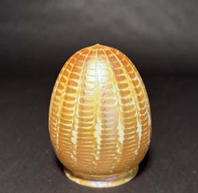 Quezal Bullet Form Shade