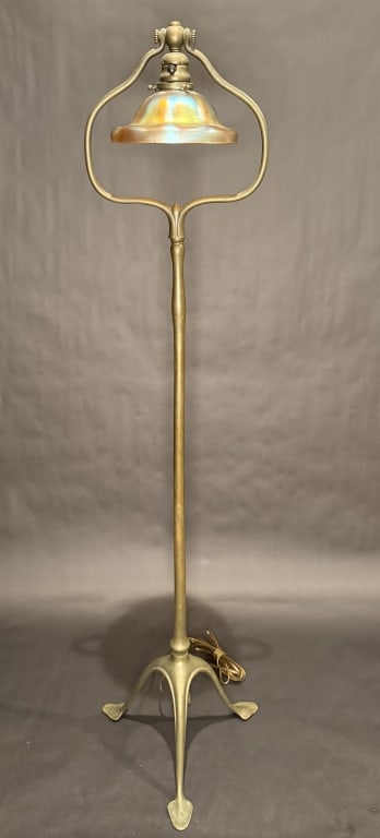 Tiffany Studios Bronze Harp Floor Lamp: Tiffany Studios bronze tripod base harp floor lamp, Bronze three footed base with a Tiffany gold Favrile shade. Shade marked L.C. Tiffany Favrile. Base marked Tiffany Studios New York #423. One screw