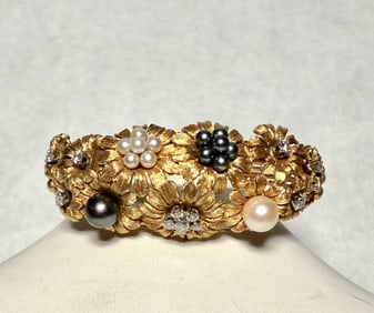 18K Gold Diamond And Pearl Bracelet