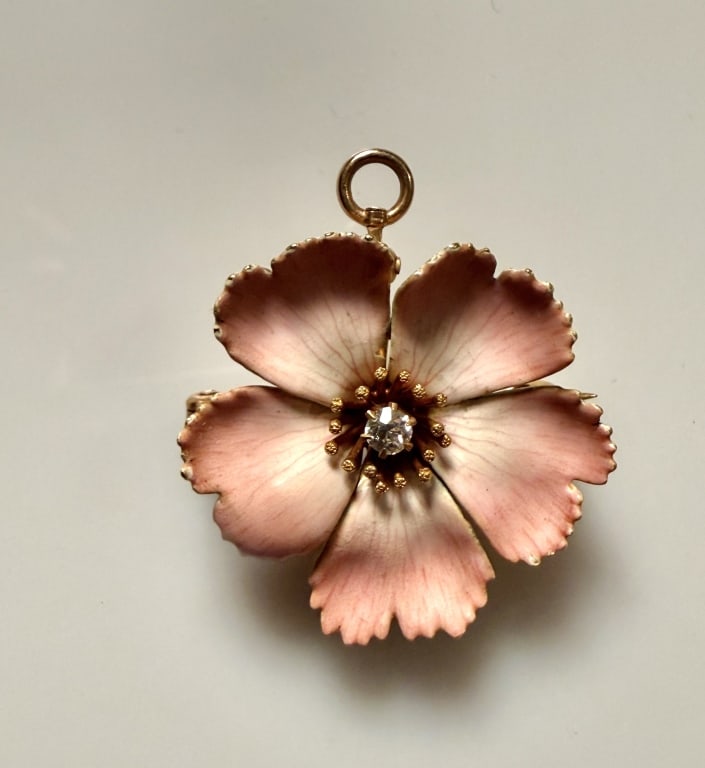 18K Gold, Diamond,Enamel Flower Form Brooch Pin: Approx. dimensions 7/8" x 7/8". Marked 18K. Approx. gross weight 7.8 grams. STERLING ASSOCIATES STRIVES TO PROVIDEACCURATE, OBJECTIVE, & FAIR INFORMATION ON ALL LOTS. WE WILL BE HAPPY TO ANSWER ANY QU