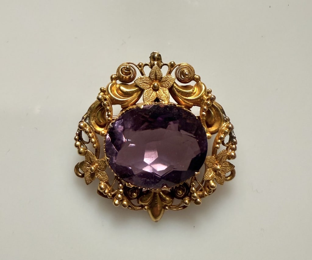 14K Gold And Amethyst Brooch Pin (1 of 2)