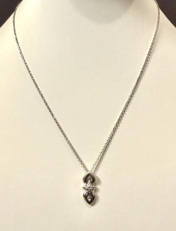 Platinum And Diamond Pendant on Chain (1 of 4)