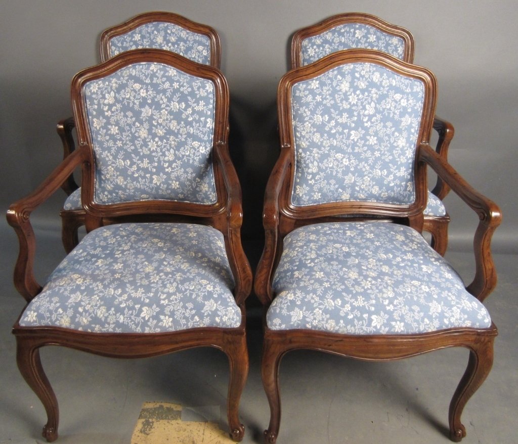 4 Henredon Arm Chairs: 4 Henredon upholstered arm chairs, stamped: Henredon fine furniture Height: 38", Width: 22"