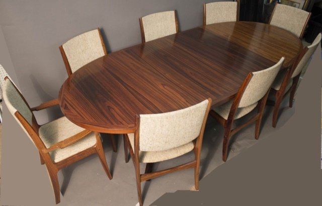 Dyrlund Rosewood Table with 8 Chairs (1 of 9)