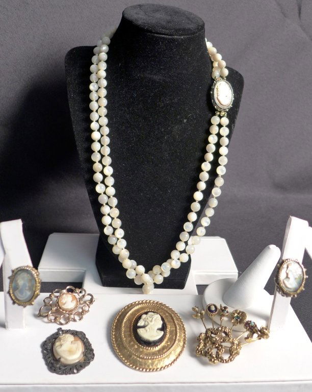 Collection of Cameo Jewelry (1 of 8)