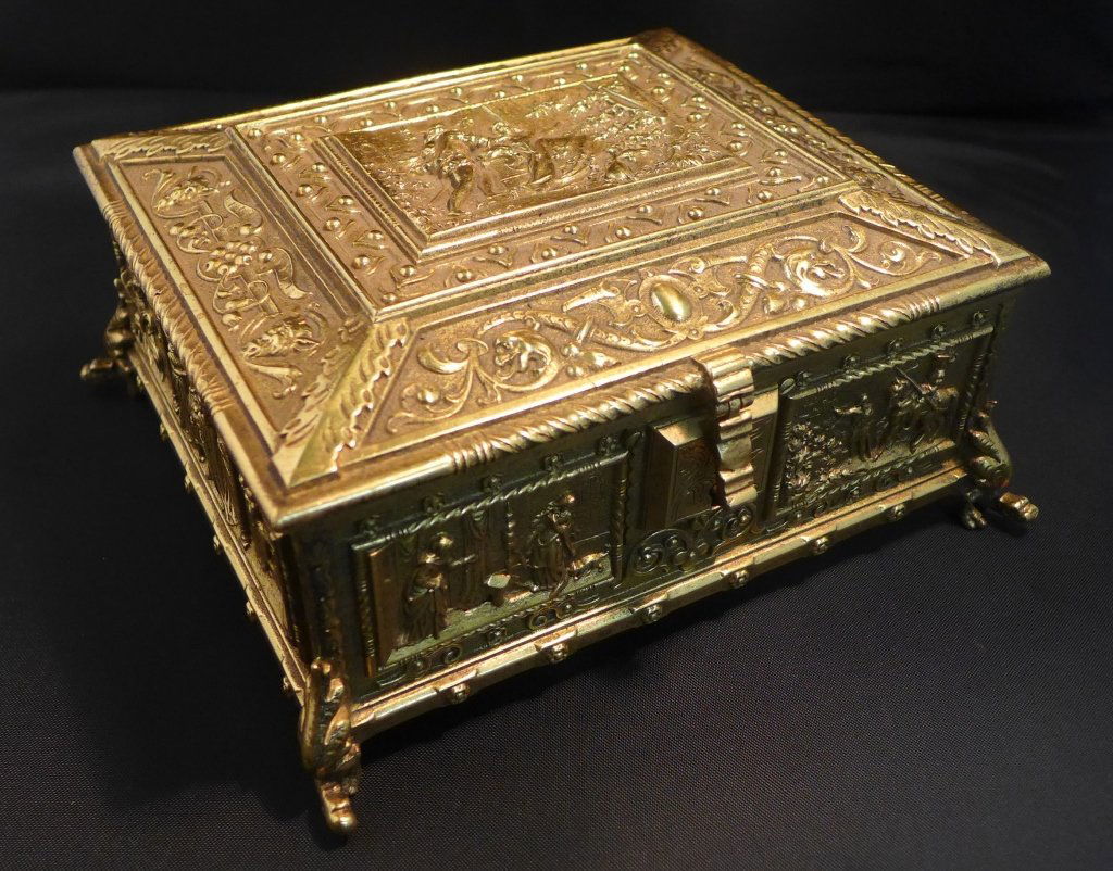Antique Ornate Dore over Bronze Box (1 of 10)