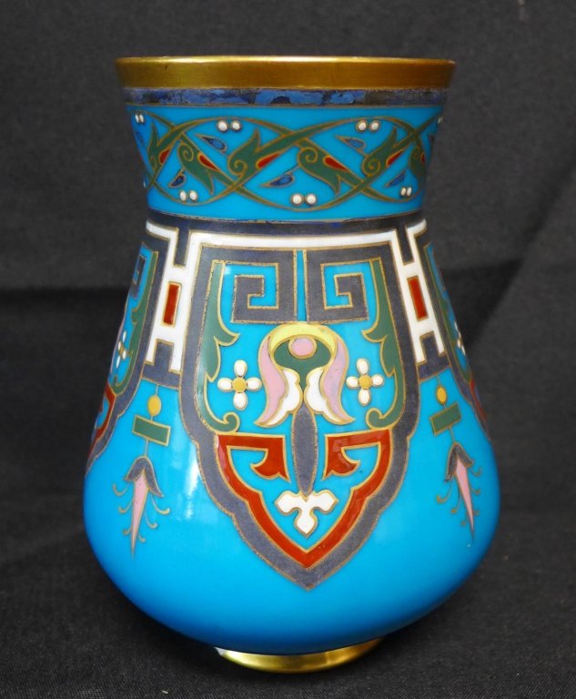 Antique Minton Porcelain Vase: STERLING ASSOCIATES STRIVES TO PROVIDE ACCURATE, OBJECTIVE, & FAIR INFORMATION ON ALL LOTS. WE WILL BE HAPPY TO ANSWER ANY QUESTIONS AND PROVIDE ADDITIONAL PHOTOS. WE Minton jeweled enamel porcelain v