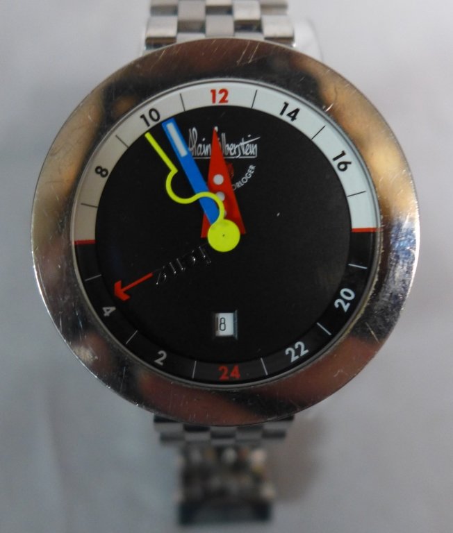 Alain Silberstein Architecte Horloger, Rondo GMT: Alain Silberstein Rondo GMT limited edition gentlemen's wrist watch with stainless steel link band. Featuring black face and retro hands in primary colors. Numbered: 169/500. circa 1995. Automatic mov