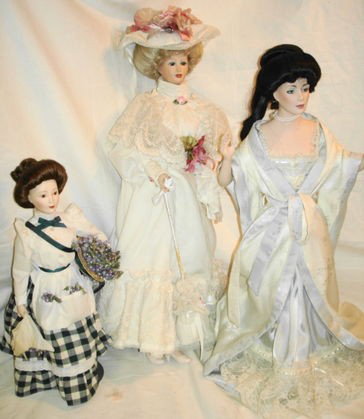 3 pc Porcelain Gibson Girl style dolls