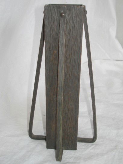 Hammered Copper Arts & Crafts Bud Vase: Hammered Copper Arts & Crafts Square Bud Vase in the manner of Karl Kipp. Hammered treebark design with 4 full riveted buttress handles, original patina. Unsigned.Dimensions: 8" (H), 4 1/4" at buttres