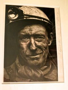 Louis Stettner "Coal Miner" Silver Gel Print: Louis Stettner "Coal Miner" Gelatin Silver Print, signed.Photographer: Louis Stettner (American, b. 1922)Medium: Silver Gel printTitle: Coal Miner (France)Signed: Pencil signed and inscribed as a gift