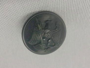 WW2 German Geustappo Rubber Button: WW2 German Geustappo Rubber Button, considered rare. Guestappo Secret Police Eagle.Size: 1/2" approxCondition: Very goodProvenance: Private Collector