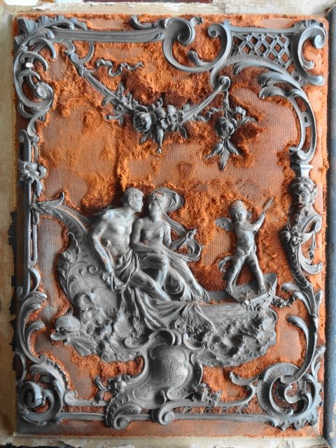 Ornate Albumen Photo & Cabinet Card Album, 19th Century: Ornate Albumen Photo & Cabinet Card Album, 19th Century with approximately 40 cabinet cards and albumen photographs, mostly classical beauties and children. Cover has a romantic themed scene, patinate