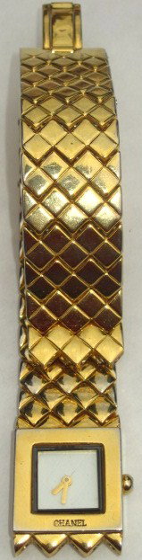 192 Chanel Gold Plated ladies wrist watch