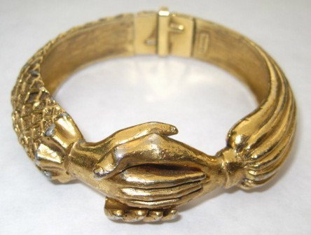 Vintage 1970's Diana Love for Trifari bracelet: Gold metal hand form ends Signed Trifari