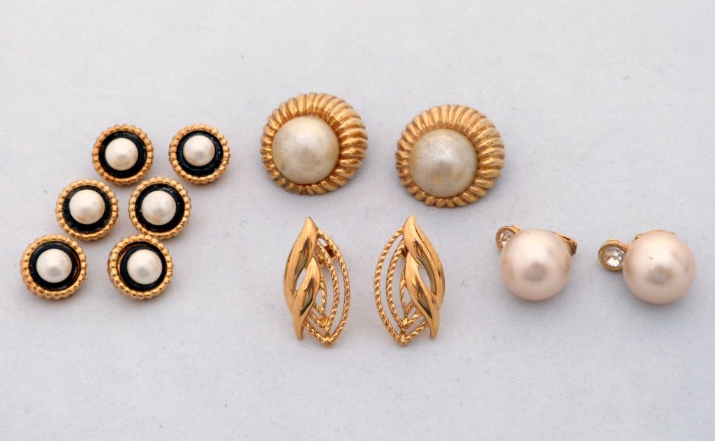 6 Chanel Buttons and 3prs of Earrings: 6 Chanel Buttons, 1 Pr of Trifari Ear Clips, 1 Pr of Pauline Rader, and KJL Earrings