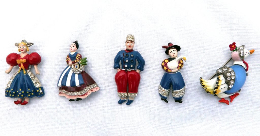 5 Enamel Pins 1 Pin,Coro sig, Two Couples & a Duck: two couples and a duck. one pin signed coro. (see image#7) good condition