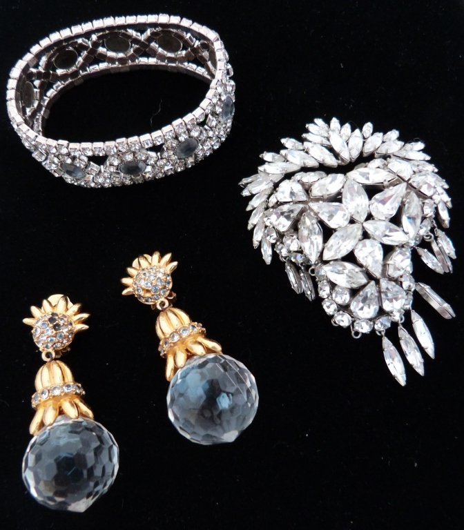 Rhinestone Jewelry incl. Kenneth Jay Lane: KJL Clip Earrings, Rhinestone Bracelet, and a large French Depose Rhinestone Bracelet