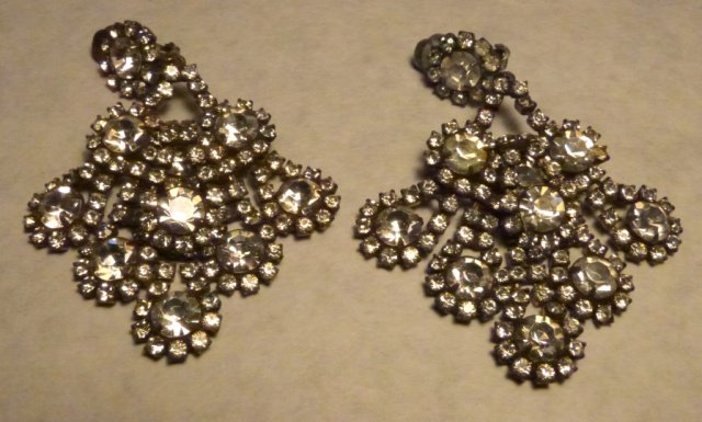 Kenneth Jay Lane 1960s Chandelier Earclips, marked: Kenneth Jay Lane 1960s Chandelier Earclips, marked KJL