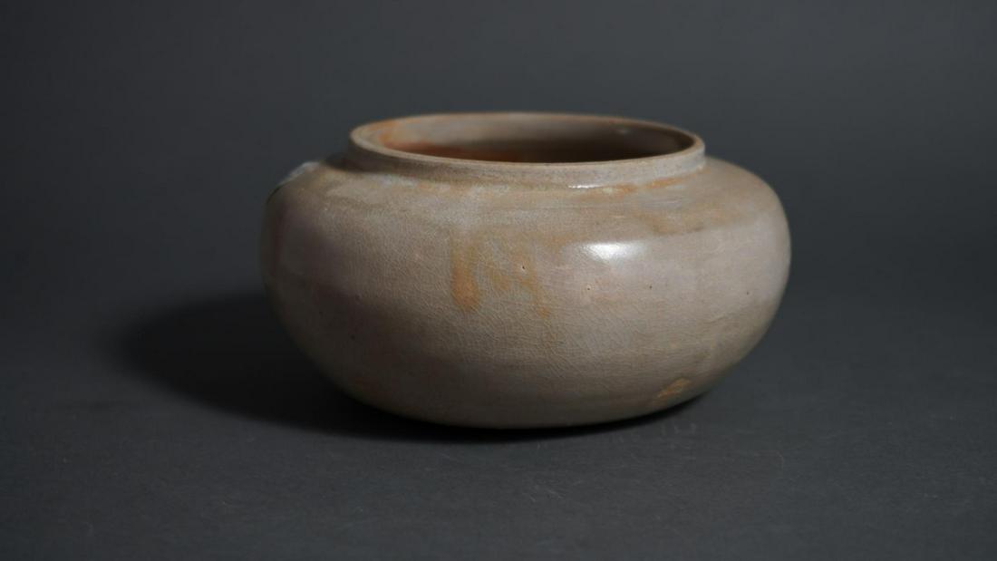 SMALL CERAMIC POT OF GLOBULAR FORM (1 of 5)