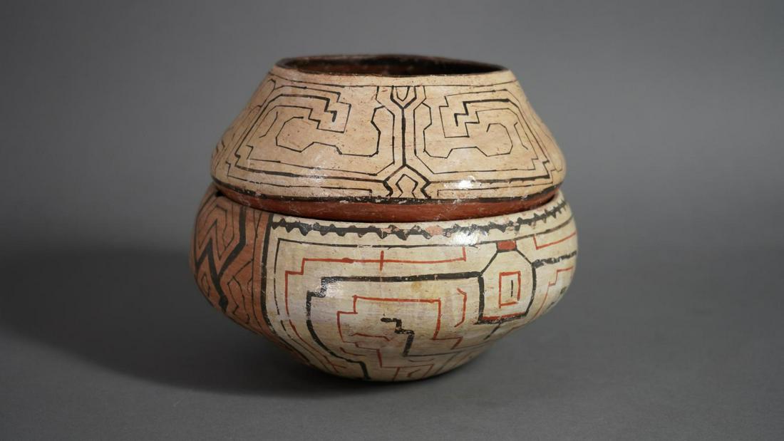TWO NATIVE AMERICAN POTTERY BOWLS (1 of 8)