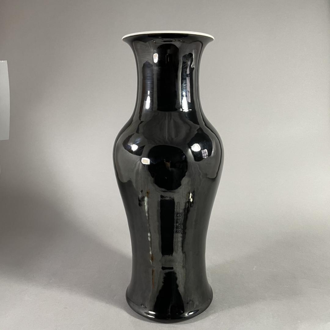A LARGE BLACK-GLAZED BALUSTER VASE W/ KANGXI MARK (1 of 13)