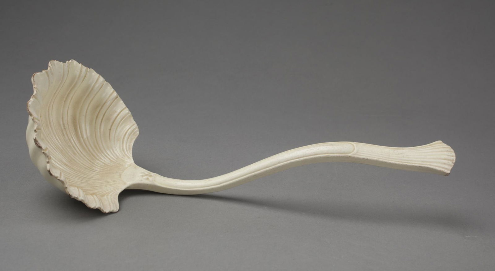 CREAMWARE LADLE WITH SHELL-FORM SCALLOPED BOWL (1 of 20)