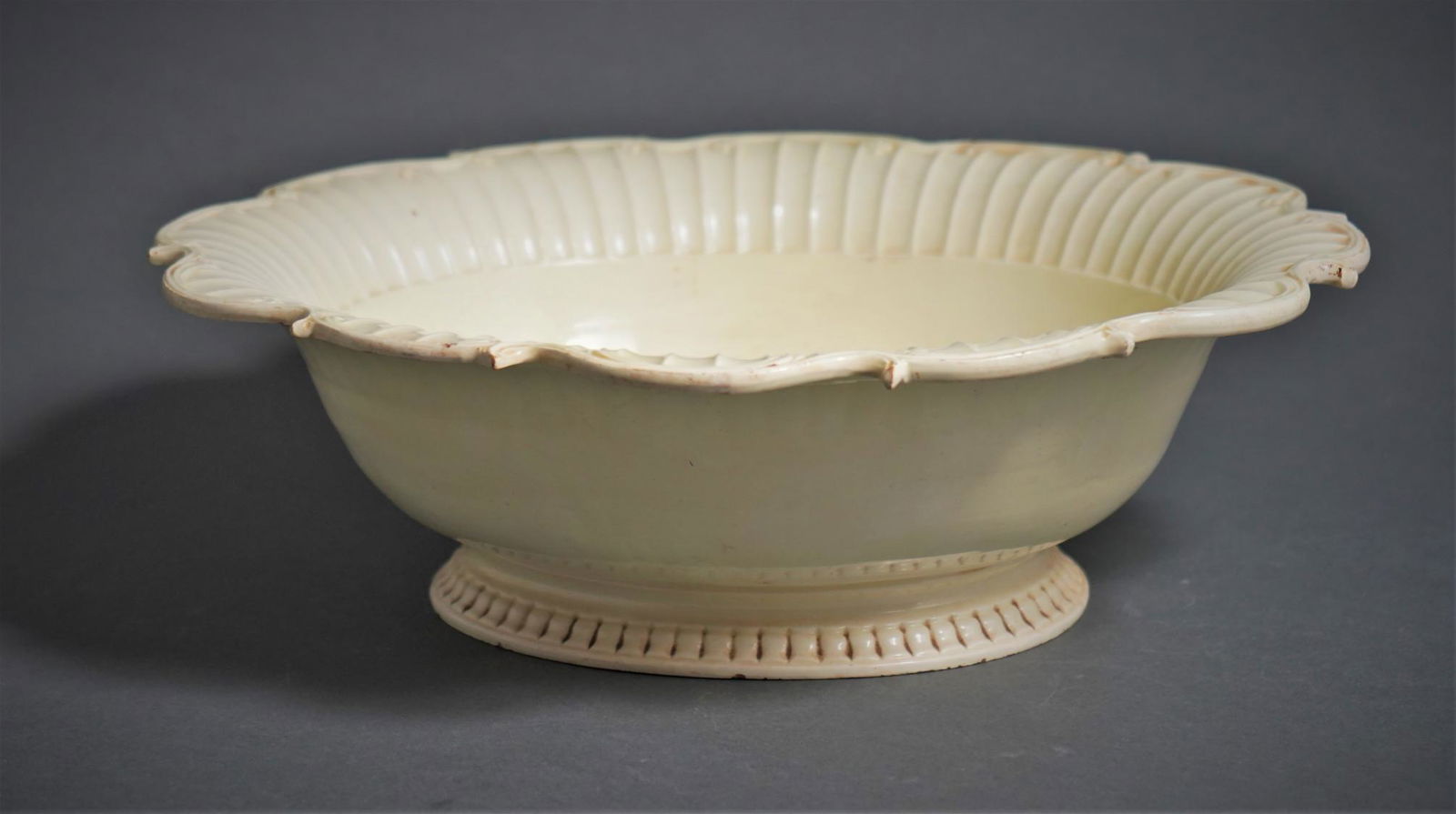 Scalloped, Fluted, Footed Creamware Punch Bowl (1 of 8)