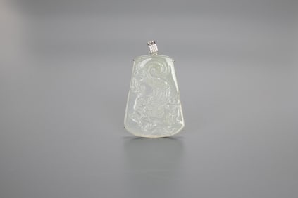 A Semi-Translucen Jadeite Carved ‘Dragon’ Mounted With 18k Gold Pendant.