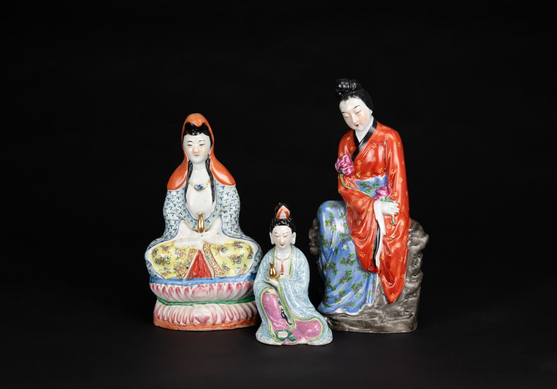 A Group Of Three Famille Glazed Guanyin And Beauty’ Statue,: A Group Of Three Famille Glazed Guanyin And Beauty’ Statue, with Mark (3 Pcs) Late Qing Dynasty H: 29 cm - 15.5 cm ( 尺寸不一） 晚清民國 - &