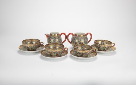 A Japenese Glited - Colorful Glaze Tea Set