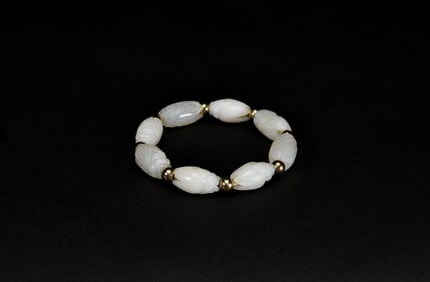 A Eight White Jade Carved ‘Cicada’
