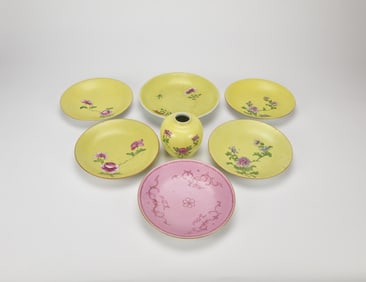 Group of Five Yellow-Ground Famille- Rose ‘Flowers’ Dishes,
