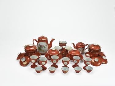 A Fine Chinese Porcelain Gilt-Red Glazed Tea Set(44 Pcs)