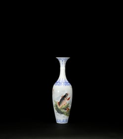 Mid 20th CenturyA Famille Glaze ‘Fishes’ Vase. ‘Jing De Zhen Zhi’ Mark H: 26.5 cm