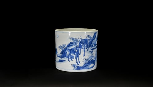 A Blue And White ‘Deers And Cranes’ Brusher Pot
