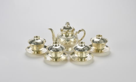 Set of Four Chinese Silver Gaiwan Tea Cups with Saucers and Covers, (5 Pcs) Late Qing/Republic