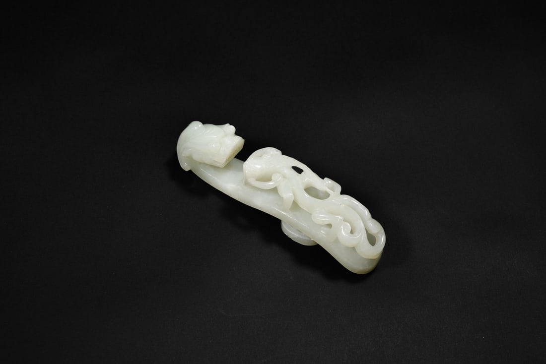 A Superb White Jade Belt Hook Carved with Chilong, Qianlong Period, Qing Dynasty (Mid-18th Century)