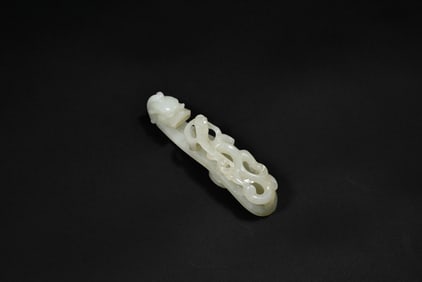 A Finely Carved White Jade Belt Hook with Chilong. Qianlong Period, Qing Dynasty (Mid-18th Century)