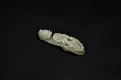 A White Jade ‘Dragon’ Belt Hook, Qianlong Period (18th Century)