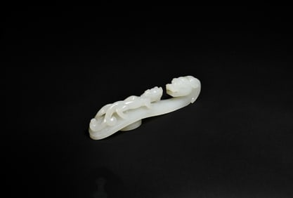 A Fine White Jade Belt Hook with Chilong Design, Ming Dynasty,