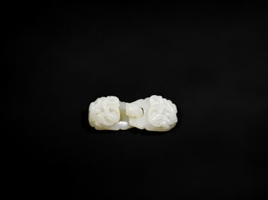 White Jade Belt Buckle Carved with Two Chilong Dragons, Qing Dynasty (18th–19th Century)