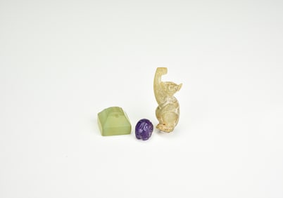 A Group Of Three Hardstone Carvings: Two Beasts And A Seal