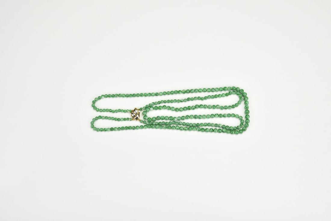 A Green Jade Beads Necklace with 14K Two-Tone Gold Clasp. (1 of 8)