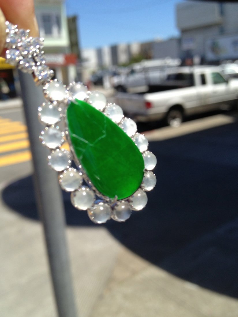 A Jadeite mounted with 18K white gold and diamond penda - 2