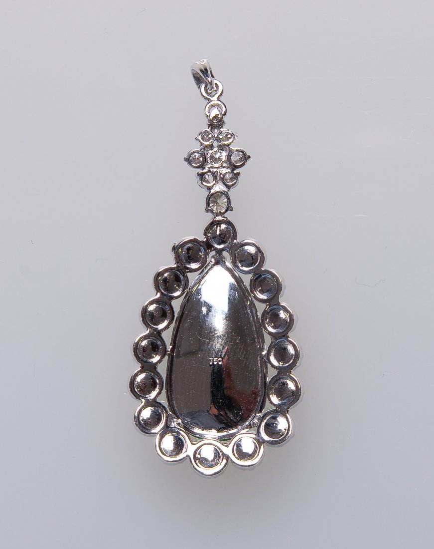 A Jadeite mounted with 18K white gold and diamond penda - 3