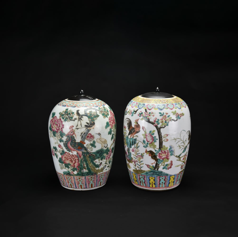 19th Century - Two Famille Rose Porcelain Covered Jars with Bird-and-Flower Decoration (1 of 6)