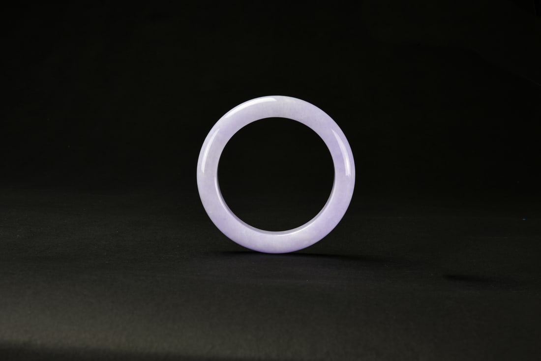 A Lavender Jadeite Bangle - 2